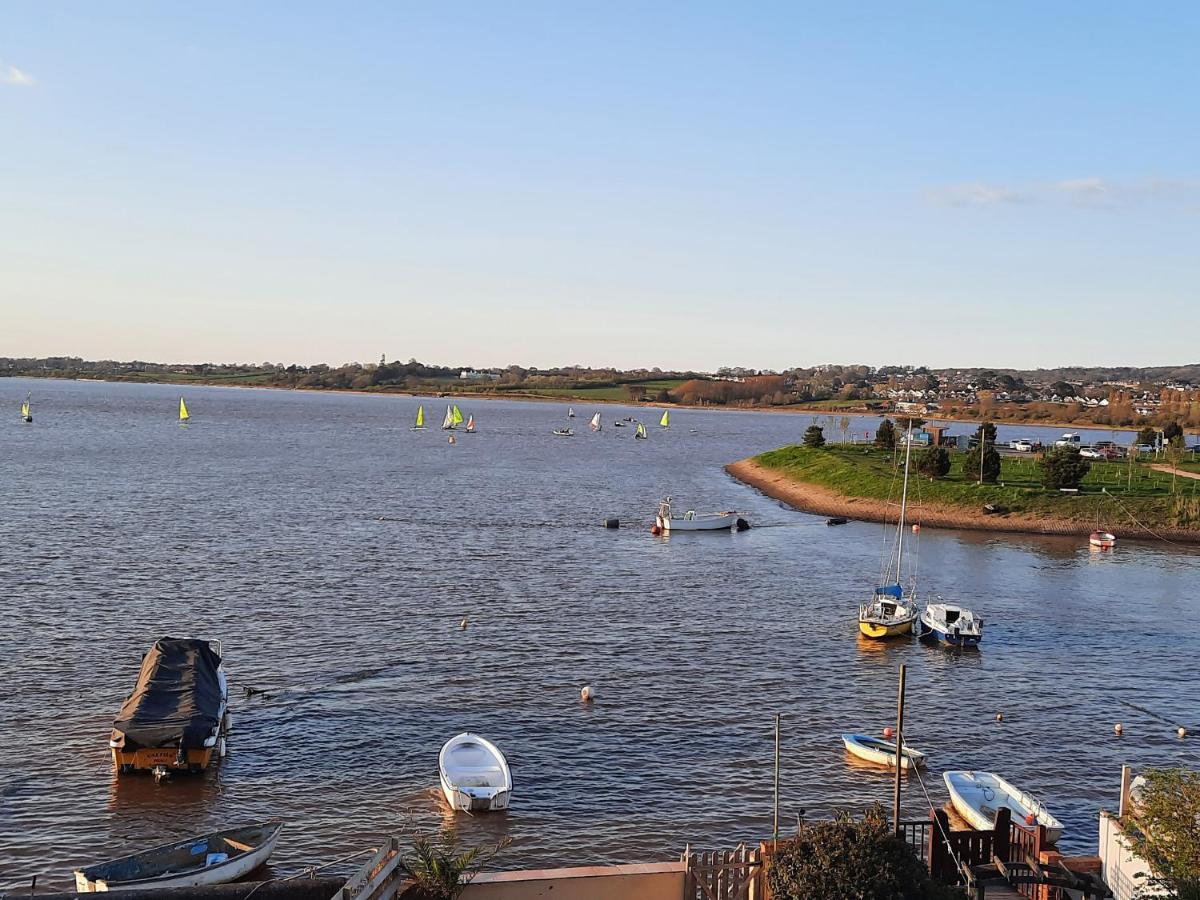 Driftwood Villa Exmouth Bagian luar foto